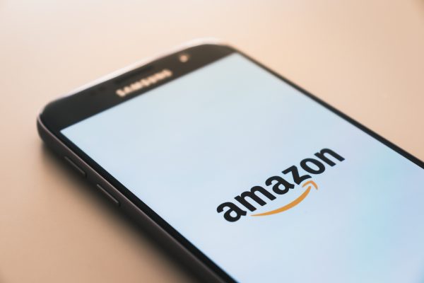 Amazon espera resultados presionando el techo de su consolidación triangular